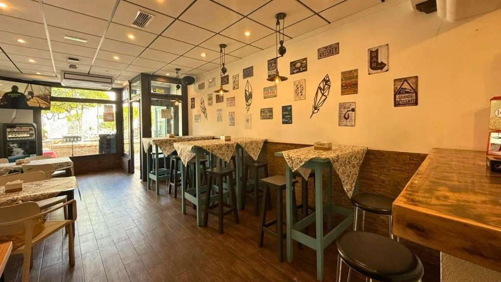 Restaurante con alojamiento en Ardales Vive la experiencia completa x